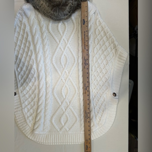 Talbots Faux Fur Collar Cableknit Poncho - Picture 5 of 7